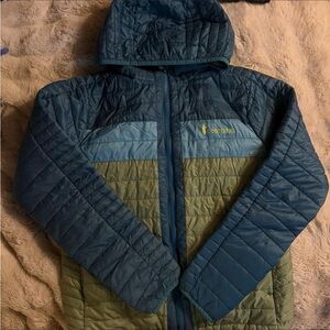 Cotopaxi Women's Blue and Green Puffer Jacket